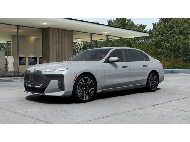 2025 BMW 740i M-Sport