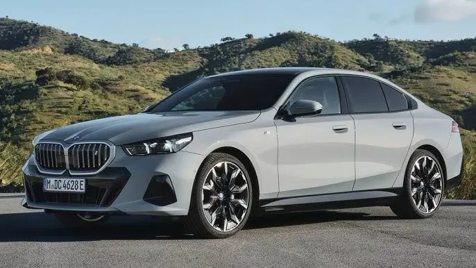 2025 BMW i5 eDrive40 M-Sport